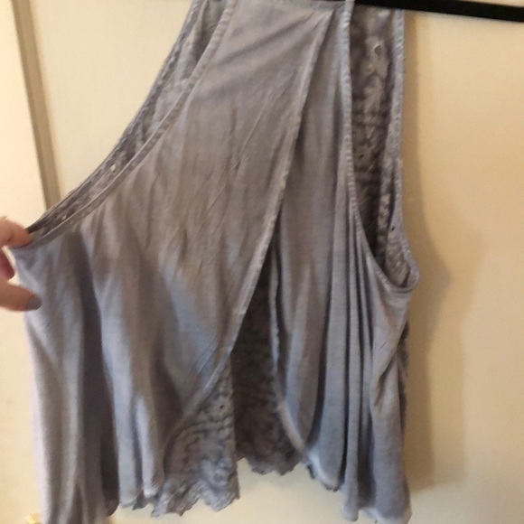 AE Open Back Halter Top - Picture 3 of 4